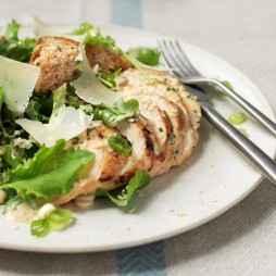 Foto - Caesar Salat mit Grünkohl und gegrilltem Hähnchen - 