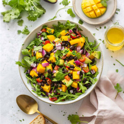 Foto - Mango Salat mit Avocado und schwarzen Bohnen - 